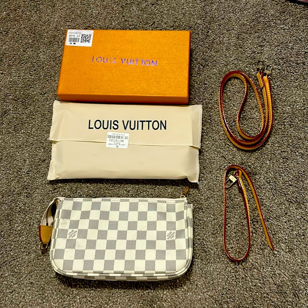 Louis Vuitton Pouchette